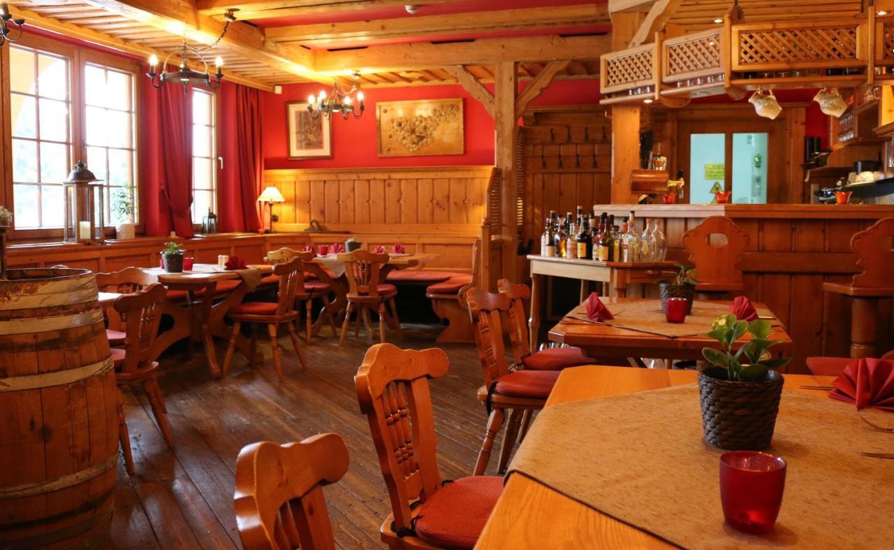 Hotel Spanischer Hof Gröditz Extérieur photo